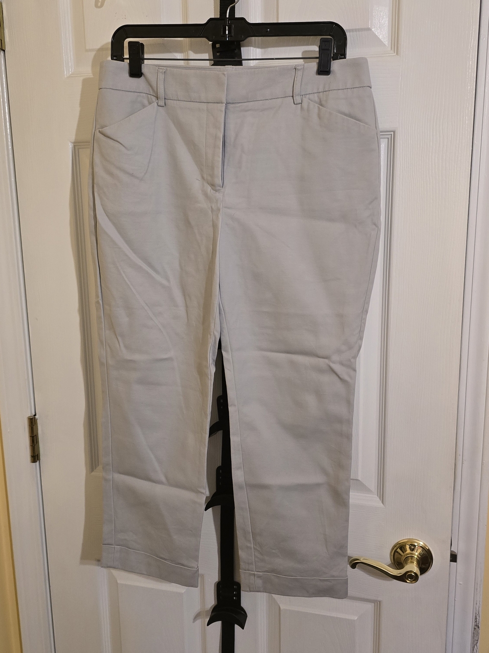 Chico's Light Gray Cropped Dress Pants